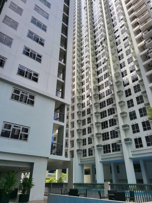 马尼拉Luxury @ Bgc Sleeps 6 Comfortably Fast Wifi Pool!公寓 外观 照片