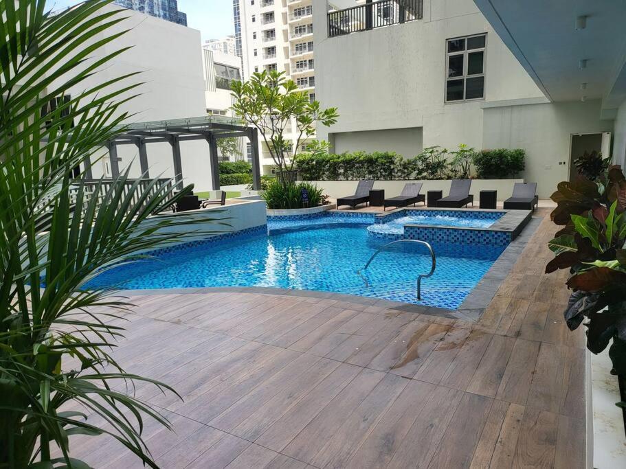 马尼拉Luxury @ Bgc Sleeps 6 Comfortably Fast Wifi Pool!公寓 外观 照片