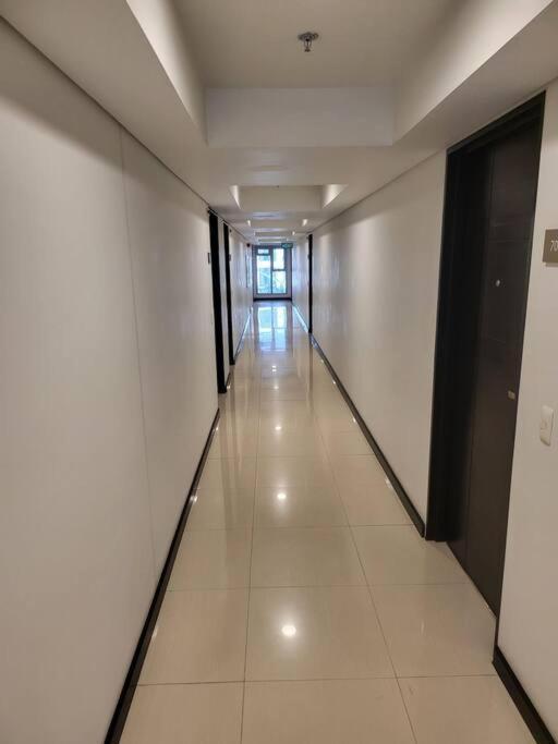 马尼拉Luxury @ Bgc Sleeps 6 Comfortably Fast Wifi Pool!公寓 外观 照片