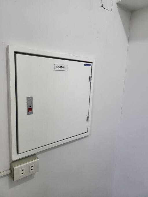 马尼拉Luxury @ Bgc Sleeps 6 Comfortably Fast Wifi Pool!公寓 外观 照片