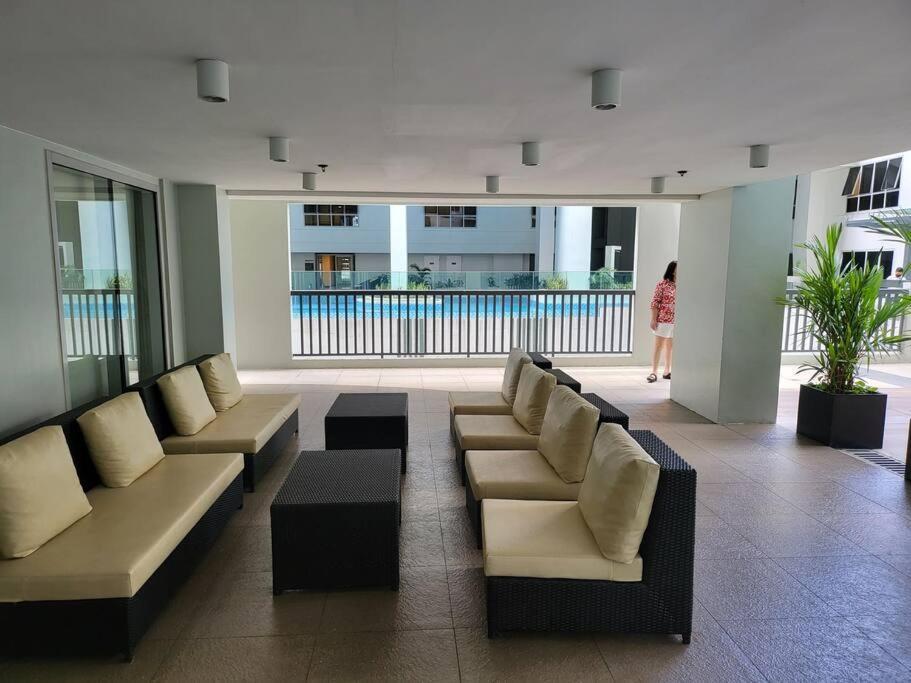 马尼拉Luxury @ Bgc Sleeps 6 Comfortably Fast Wifi Pool!公寓 外观 照片