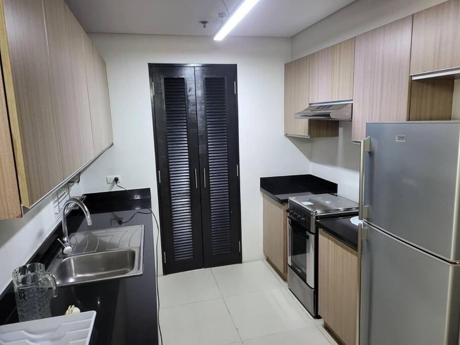 马尼拉Luxury @ Bgc Sleeps 6 Comfortably Fast Wifi Pool!公寓 外观 照片