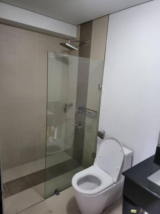 马尼拉Luxury @ Bgc Sleeps 6 Comfortably Fast Wifi Pool!公寓 外观 照片
